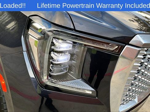 Used 2023 GMC Yukon Denali image 39