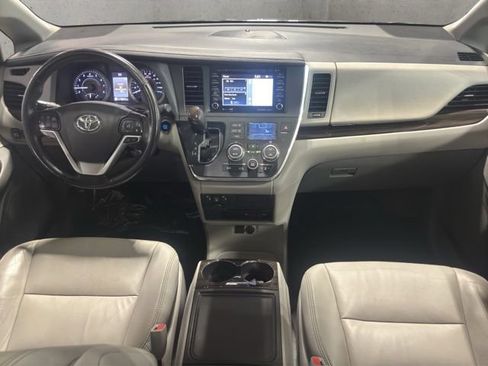 Used 2019 Toyota Sienna XLE Premium w/ Protection Package AWD/4WD image 2