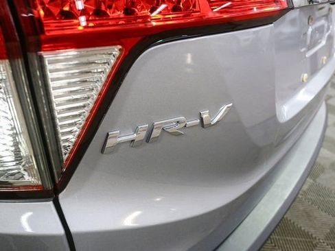 Used 2022 Honda HR-V EX image 9