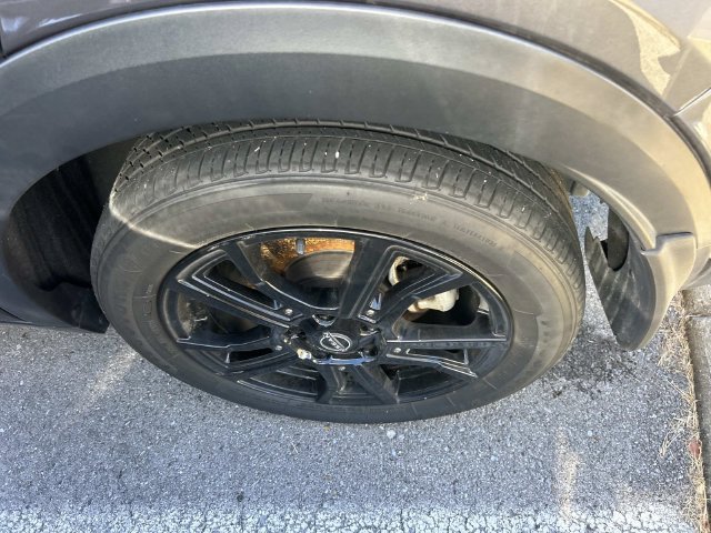 Used 2022 Nissan Kicks SR FWD image 10