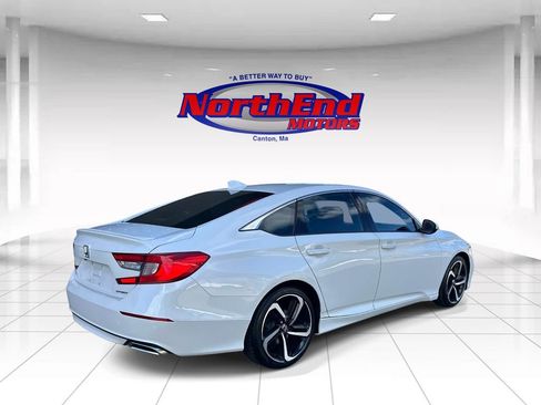 Used 2018 Honda Accord Sport image 3