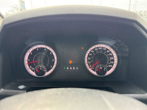 Used 2017 RAM 1500 Express image 9