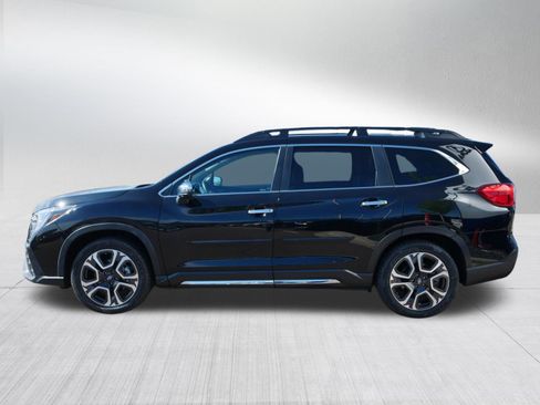 Used 2023 Subaru Ascent Touring AWD/4WD image 4