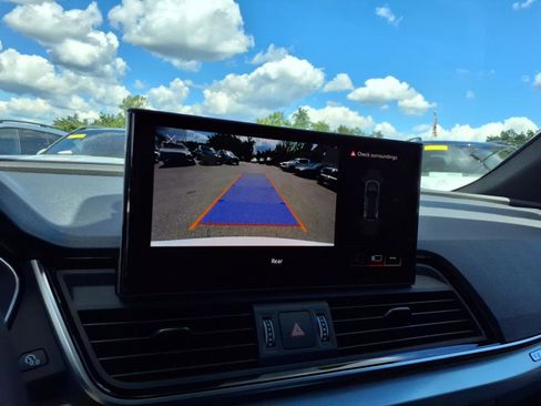 Certified 2025 Audi Q5 2.0T Premium w/ Convenience Plus Package image 20