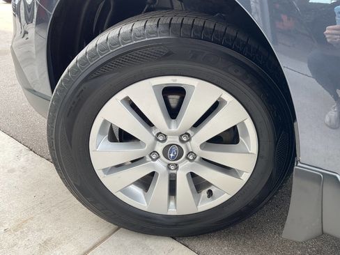 Used 2017 Subaru Outback 2.5i Premium image 45