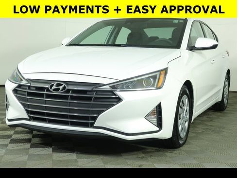 Used 2020 Hyundai Elantra SE w/ Cargo Package (C1) image 1