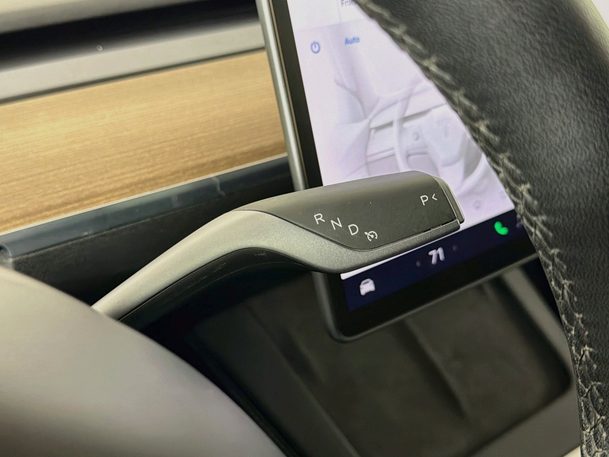 Used 2022 Tesla Model Y Long Range AWD/4WD image 24