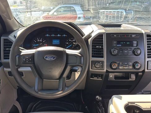 Used 2017 Ford F250 XL w/ Power Equipment Group AWD/4WD image 31