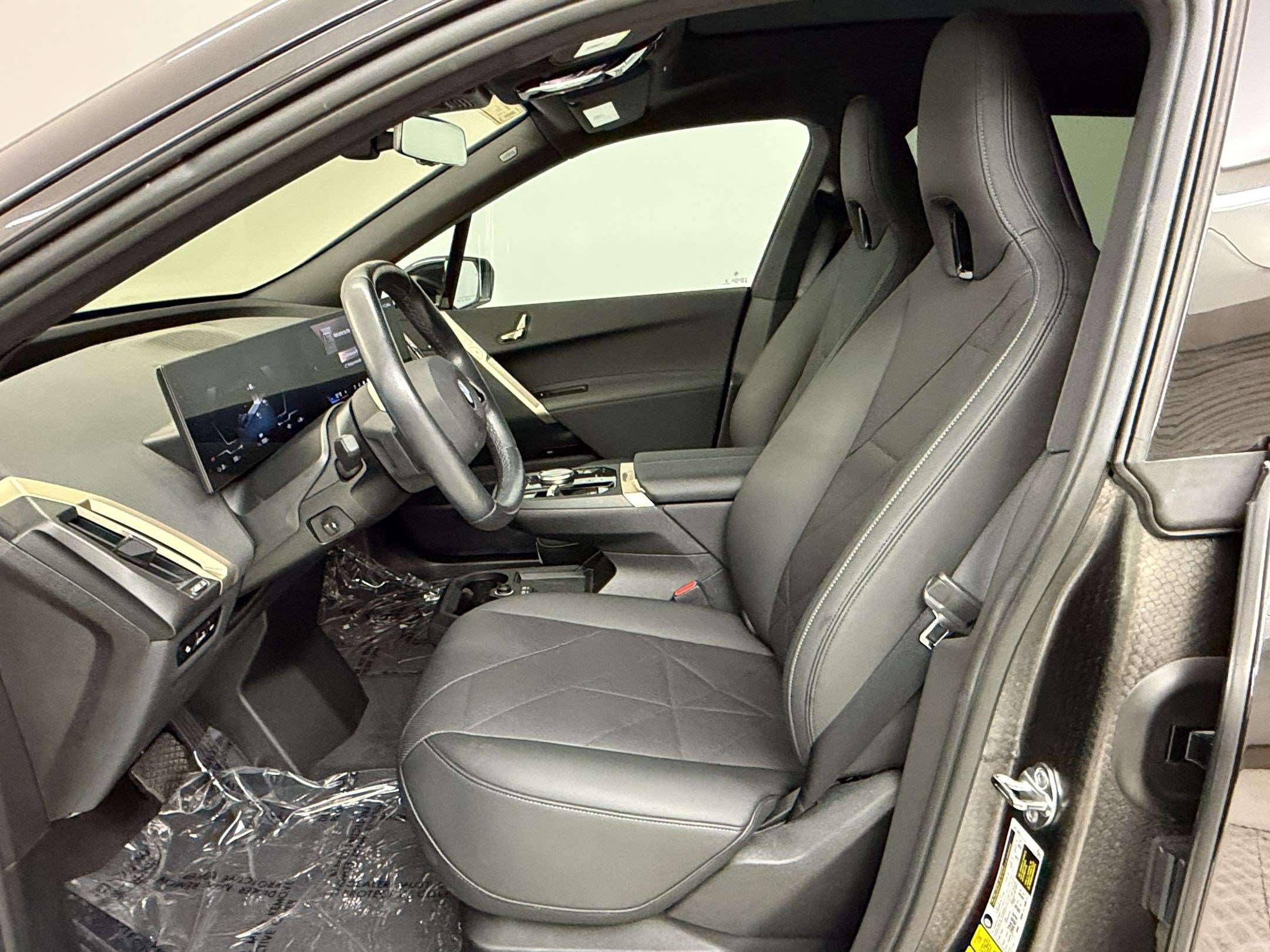 Certified 2024 BMW iX xDrive50 w/ Sport Package AWD/4WD image 5