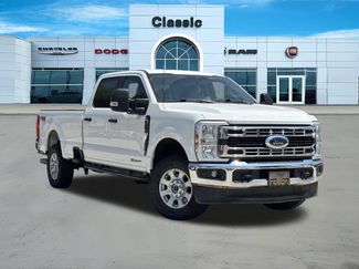 Used 2023 Ford F250 XLT w/ FX4 Off-Road Package AWD/4WD video 1