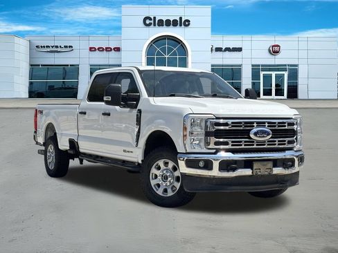 Used 2023 Ford F250 XLT w/ FX4 Off-Road Package AWD/4WD image 1