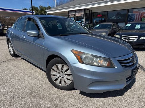 Used 2012 Honda Accord LX image 3