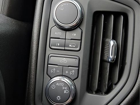 Used 2024 GMC Sierra 1500 Pro w/ Pro Value Package image 17