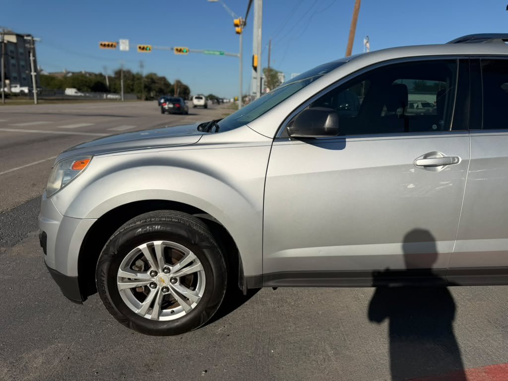 Used 2015 Chevrolet Equinox LS FWD image 4