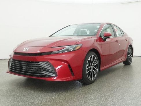 New 2026 Toyota Camry XLE FWD image 32