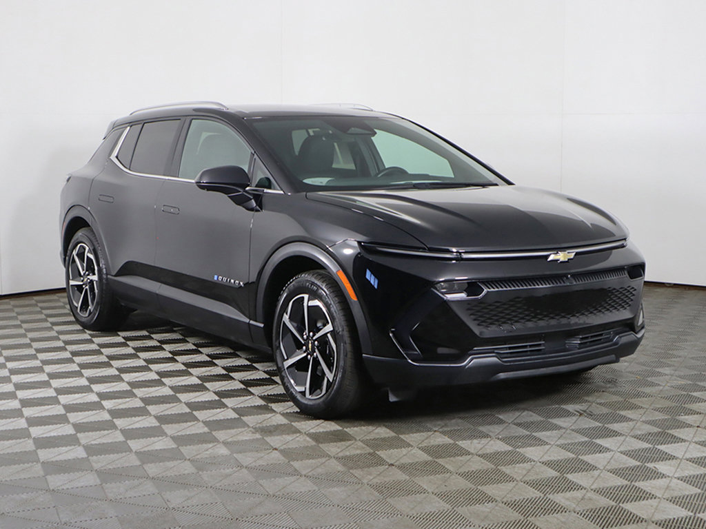 Used 2026 Chevrolet Equinox EV LT FWD image 2