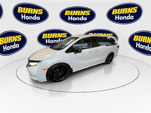 Certified 2023 Honda Odyssey Sport image 4