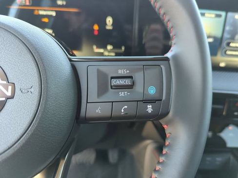 New 2026 Nissan Kicks SR FWD image 34