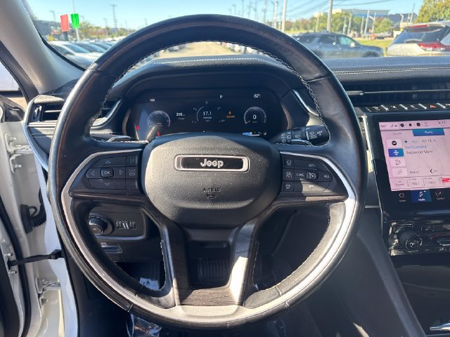 Used 2021 Jeep Grand Cherokee L Limited AWD/4WD image 16