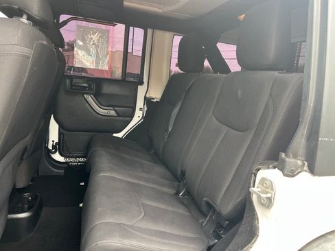 Used 2016 Jeep Wrangler Unlimited Sport w/ Quick Order Package 24S AWD/4WD image 26