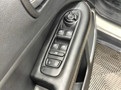 Used 2019 Jeep Compass Latitude w/ Popular Equipment Group image 49