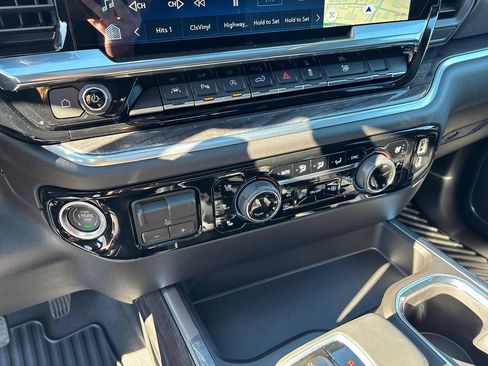 New 2026 Chevrolet Silverado 1500 LTZ w/ LTZ Premium Package image 30