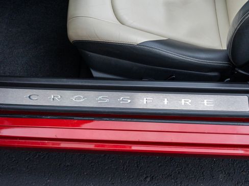 Used 2007 Chrysler Crossfire Limited RWD image 17