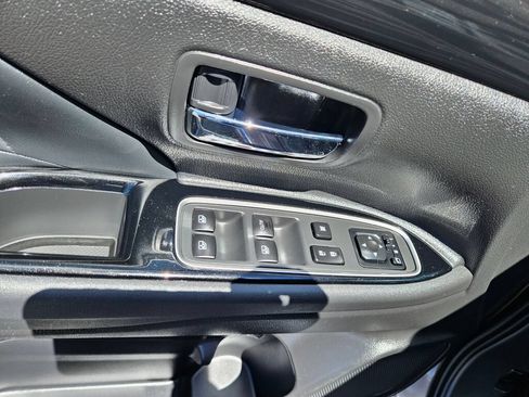 Used 2018 Mitsubishi Outlander SEL AWD/4WD image 21