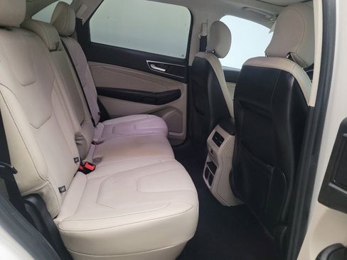Used 2016 Ford Edge Titanium w/ Equipment Group 302A AWD/4WD image 19