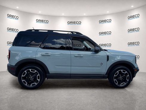 Used 2024 Ford Bronco Sport Outer Banks w/ Tech Package AWD/4WD image 8