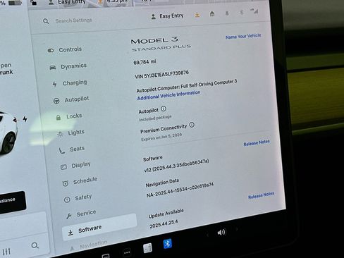 Used 2020 Tesla Model 3 Standard Range Plus image 18