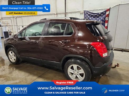 Used 2016 Chevrolet Trax LT w/ LT Convenience Package AWD/4WD image 3