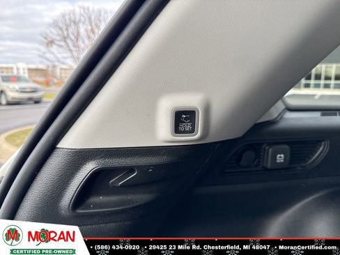 Used 2023 Jeep Grand Cherokee Limited image 31