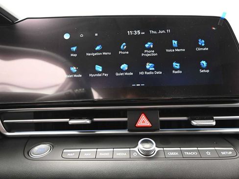 New 2026 Hyundai Elantra Limited FWD image 20
