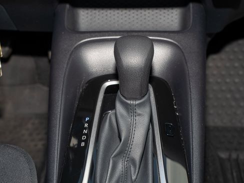 Used 2024 Toyota Corolla LE image 23