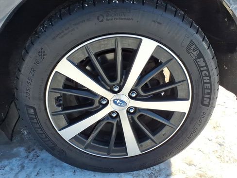 Used 2019 Subaru Impreza 2.0i Premium w/ Eyesight & BSD/Rcta & SRF image 9