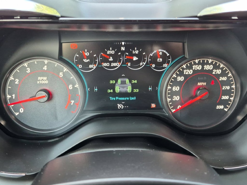 Used 2018 Chevrolet Camaro SS RWD image 13