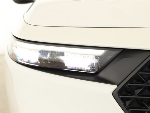 Used 2023 Honda Accord Sport image 32