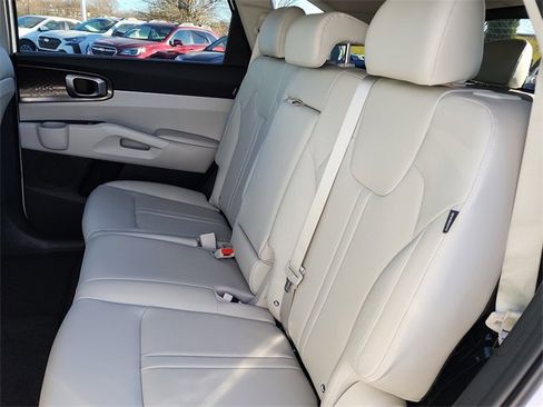 New 2026 Kia Sorento S w/ S Panoramic Sunroof Package image 15
