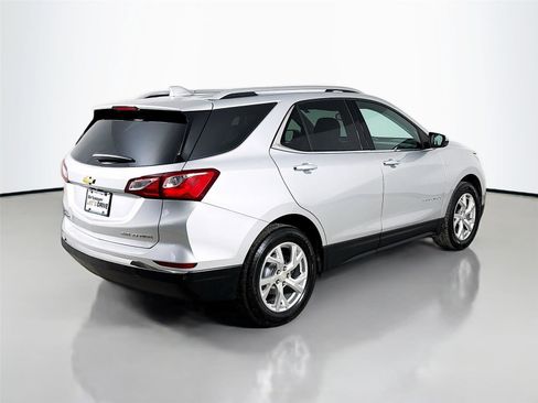 Used 2021 Chevrolet Equinox Premier image 8