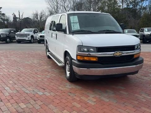 Used 2024 Chevrolet Express 2500 w/ Driver Convenience Package image 5