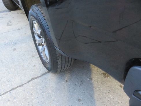 Used 2016 GMC Canyon SLE w/ All Terrain Package image 33