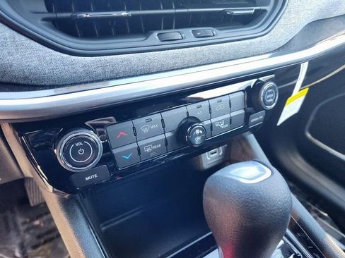 New 2025 Jeep Compass Sport image 16