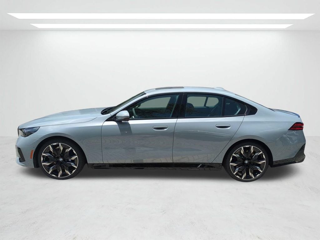 New 2027 BMW 530i w/ M Sport Package RWD image 7