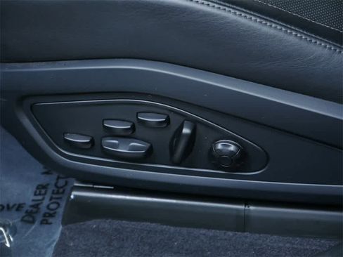 Used 2020 Porsche Taycan Turbo image 12