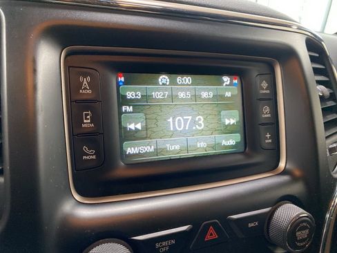 Used 2015 Jeep Grand Cherokee Laredo w/ Quick Order Package 23E image 22