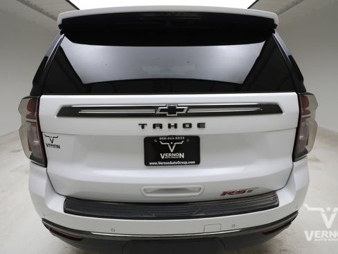 Used 2022 Chevrolet Tahoe RST w/ Luxury Package RWD image 4