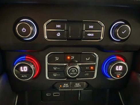 Used 2022 Chevrolet Tahoe LS image 39