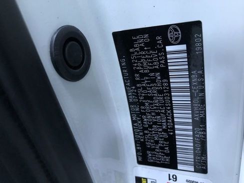 Certified 2025 Toyota Camry LE image 33