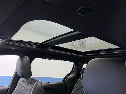 New 2026 Chrysler Pacifica Limited w/ S Appearance Package image 7